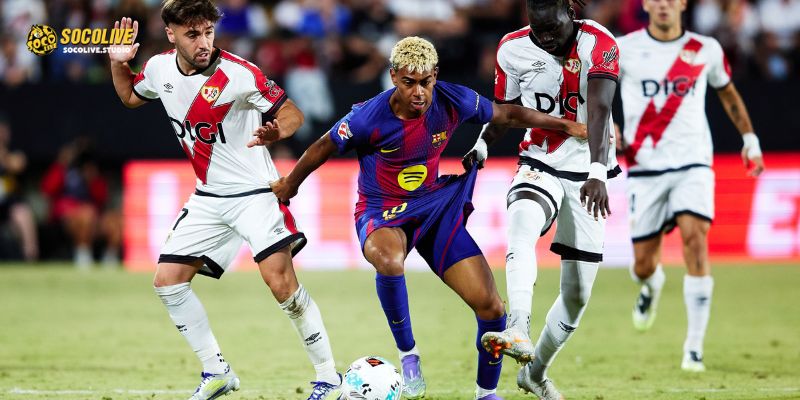 Hàng công hủy diệt của Barcelona quyết tâm dội "mưa gôn" vào lưới đối thủ để củng cố ngôi đầu