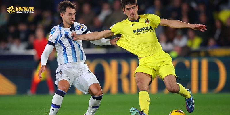 Hàng công rực lửa của Villarreal quyết tâm dồn ép đối thủ để giữ lại 3 điểm trọn vẹn trên sân nhà